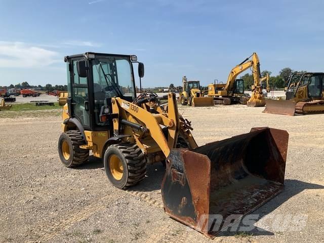 CAT 903D Ładowarki kołowe