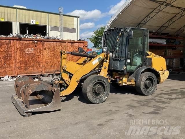CAT 906H Ładowarki kołowe