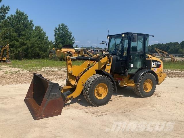 CAT 906M Ładowarki kołowe