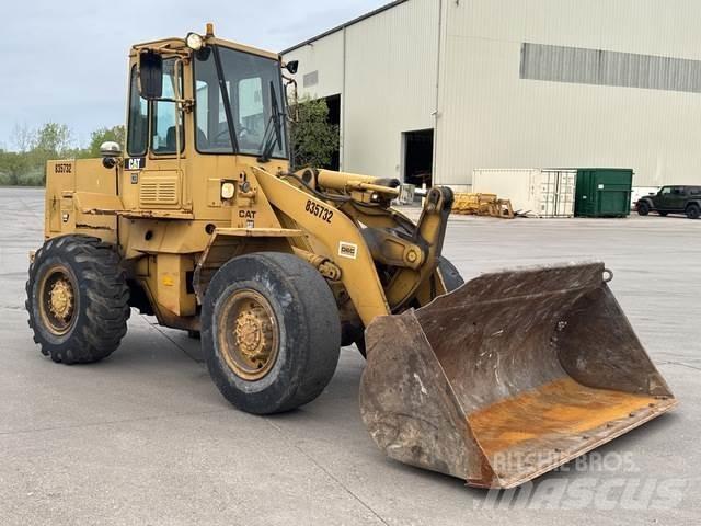 CAT 926 Ładowarki kołowe
