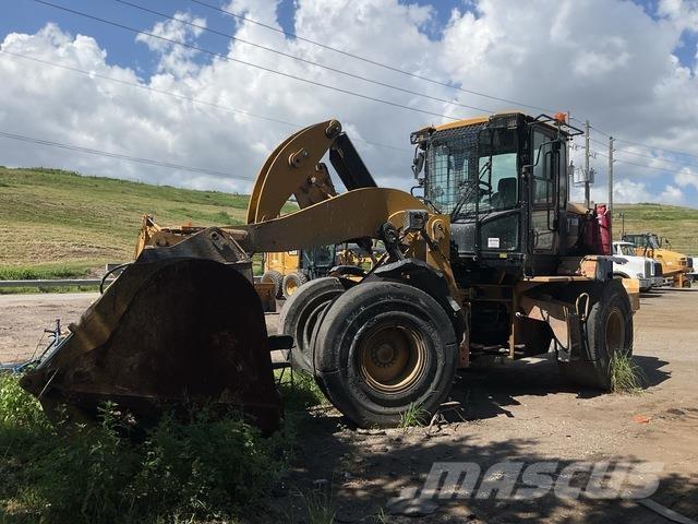 CAT 930M Ładowarki kołowe