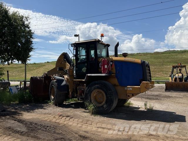 CAT 930M Ładowarki kołowe