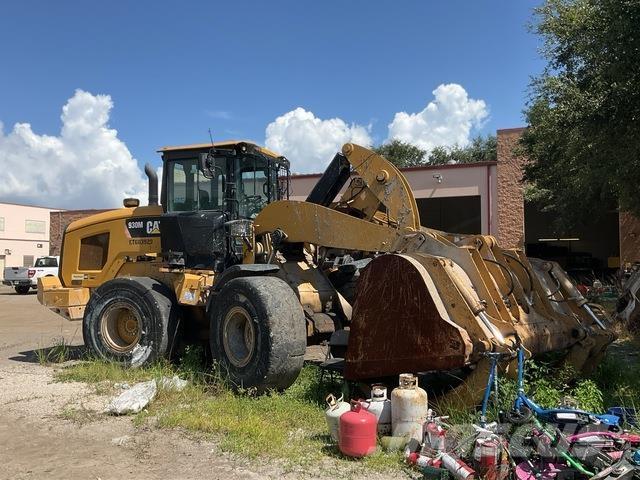 CAT 930M Ładowarki kołowe