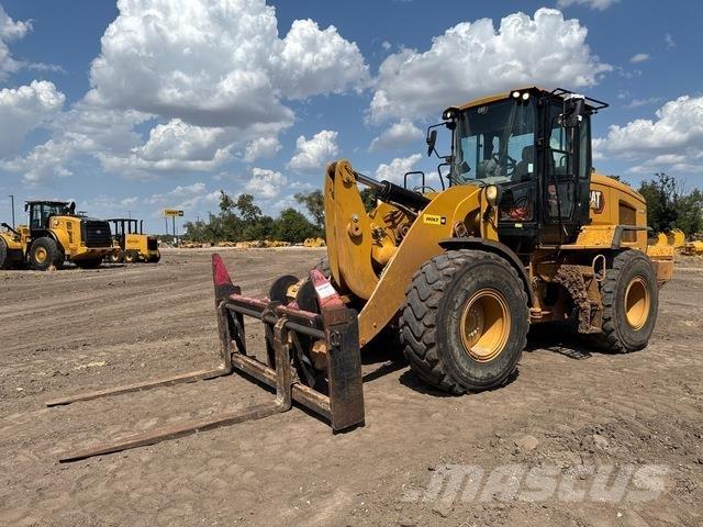 CAT 930M Ładowarki kołowe