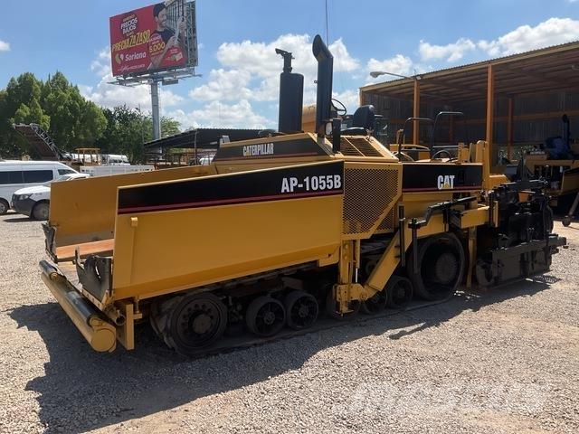 CAT AP-1055B Rozściełacze do asfaltu