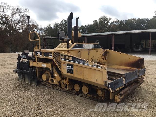 CAT AP-650B Rozściełacze do asfaltu