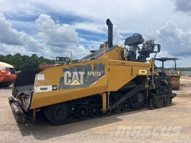 CAT AP-655D Rozściełacze do asfaltu