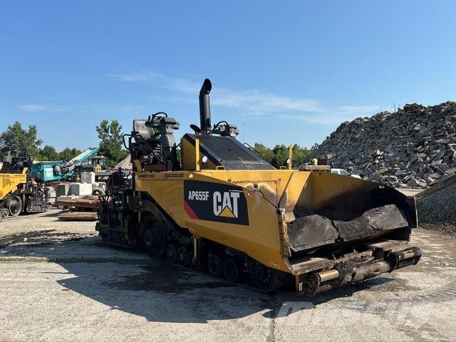 CAT AP655F Rozściełacze do asfaltu