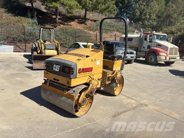 CAT CB224C Walce dwubębnowe