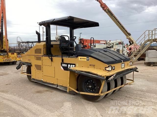 CAT CW34 Walce ogumione