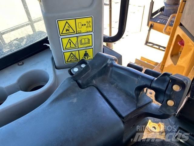 CAT D10T2 Spycharki gąsienicowe