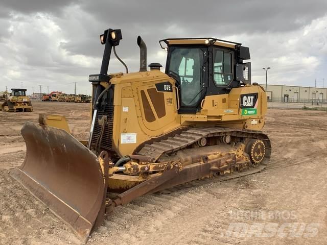 CAT D7E Spycharki gąsienicowe
