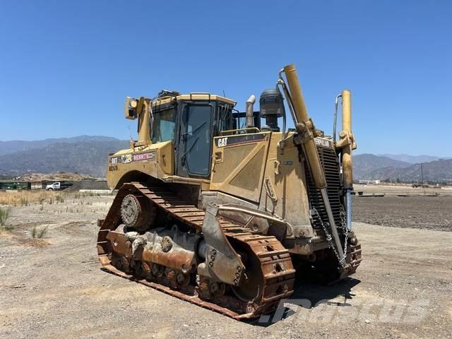 CAT D8T Spycharki gąsienicowe