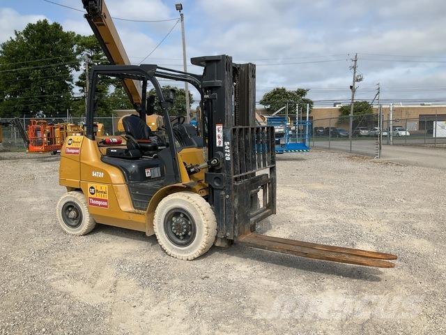 CAT DP40N Maszyny budowlane - Inne