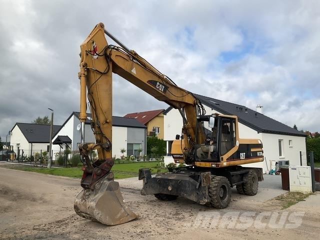 CAT M320 Koparki kołowe