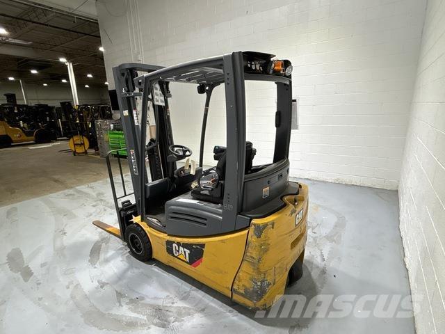 CAT MH 2ET3500 Wózki elektryczne