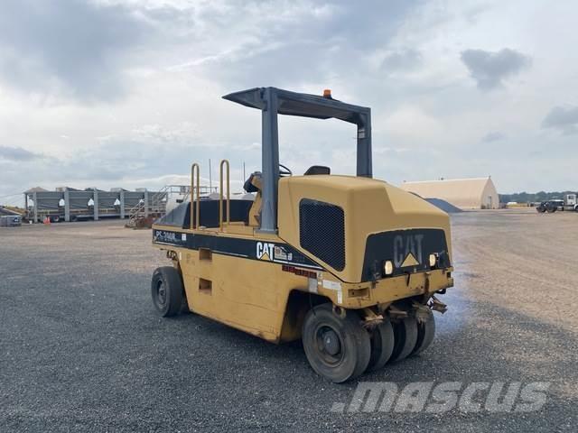 CAT PS-200B Walce ogumione