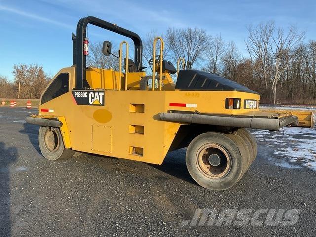 CAT PS360C Walce ogumione