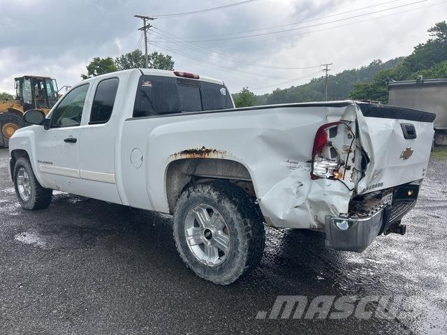 Chevrolet 1500 Pick-upy / Pojazdy z otwieranymi burtami