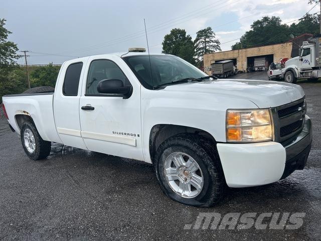 Chevrolet 1500 Pick-upy / Pojazdy z otwieranymi burtami