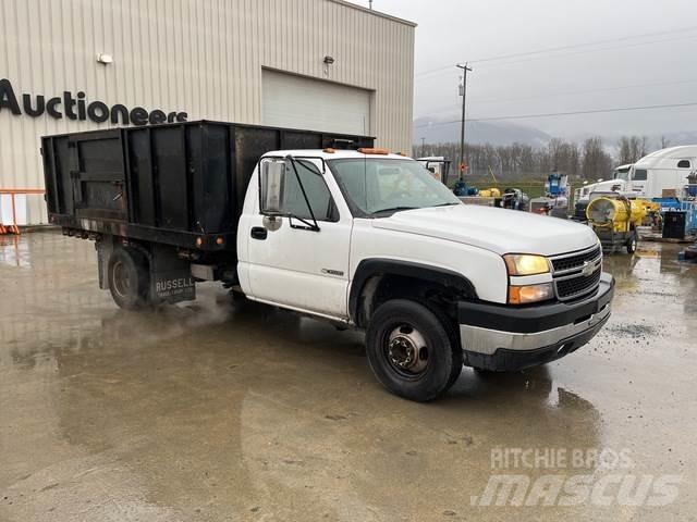 Chevrolet 3500 Ciężarówki typu Platforma / Skrzynia