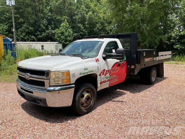 Chevrolet 3500 Ciężarówki typu Platforma / Skrzynia