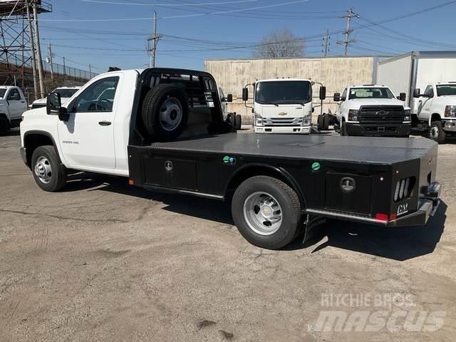 Chevrolet 3500 Ciężarówki typu Platforma / Skrzynia