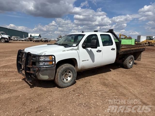 Chevrolet 3500 Ciężarówki typu Platforma / Skrzynia