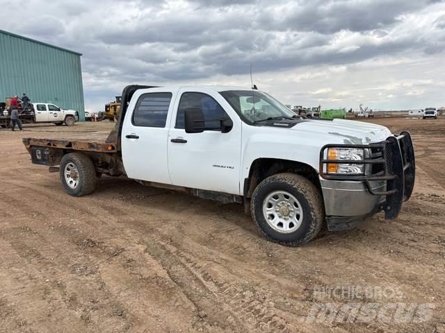 Chevrolet 3500 Ciężarówki typu Platforma / Skrzynia