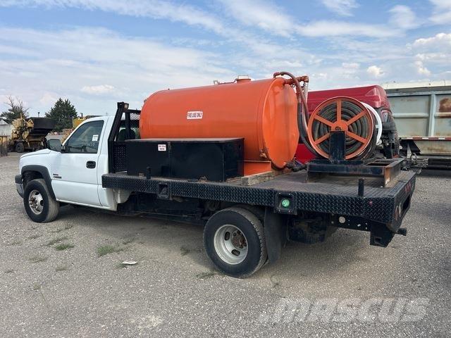 Chevrolet 3500 Ciężarówki typu Platforma / Skrzynia