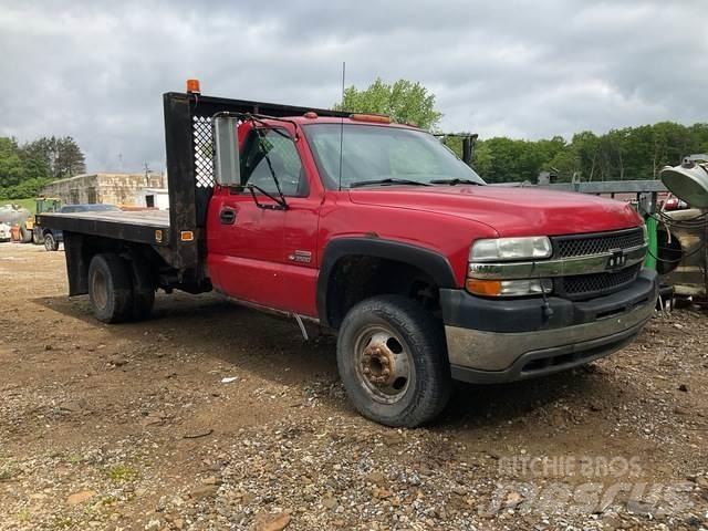 Chevrolet 3500 Ciężarówki typu Platforma / Skrzynia