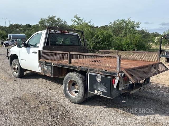 Chevrolet 3500 Ciężarówki typu Platforma / Skrzynia