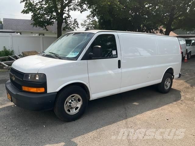 Chevrolet 3500 Busy / Vany