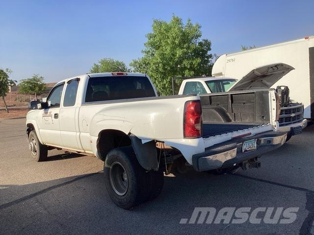 Chevrolet 3500 Pick-upy / Pojazdy z otwieranymi burtami