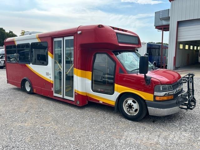 Chevrolet 4500 Minibusy