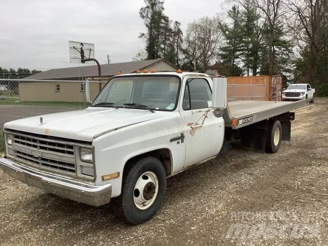 Chevrolet R30 Samochody ratownicze pomocy drogowej