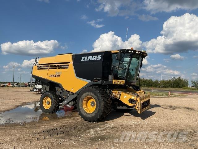 Claas 740 Kombajny zbożowe