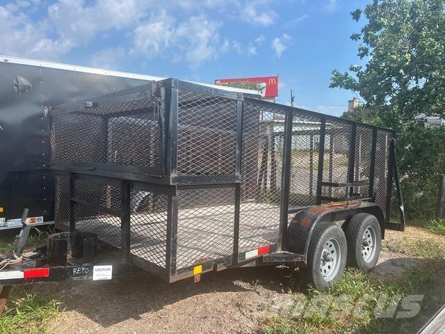 CM  Przyczepy do przewozu słomy w belach