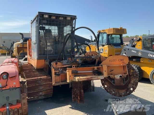 CMI 250 Kosiarki bijakowe