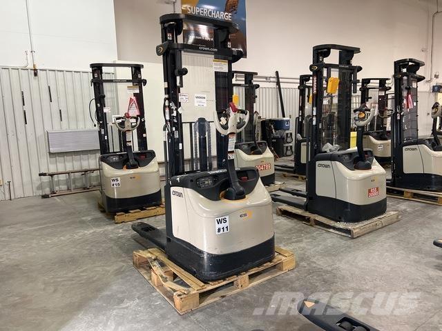 Crown ES 4000 Samojezdne maszyny do załadunku