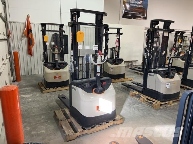 Crown ES 4000 Samojezdne maszyny do załadunku