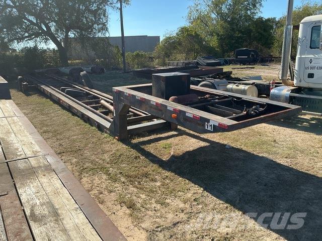  Custom Built Przyczepy cysterny