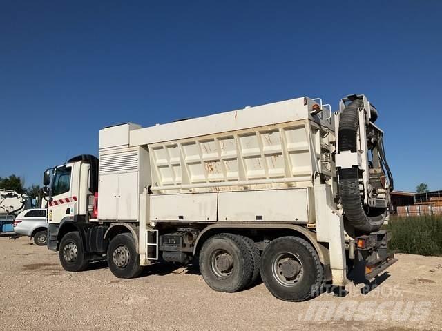 DAF CF85.460 Koparki gąsienicowe