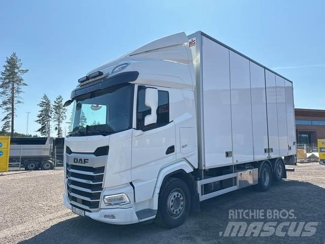 DAF XF 530 FAN Samochody ciężarowe ze skrzynią zamkniętą