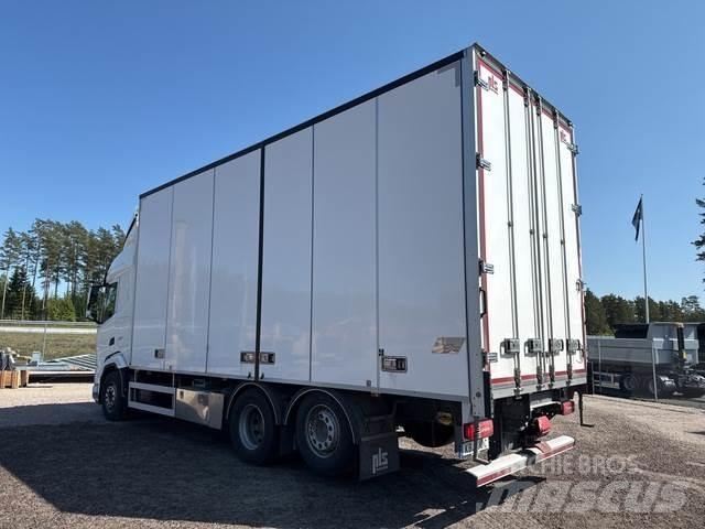 DAF XF 530 FAN Samochody ciężarowe ze skrzynią zamkniętą