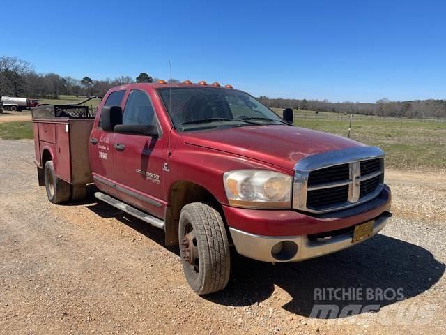 Dodge 3500 Pick-upy / Pojazdy z otwieranymi burtami