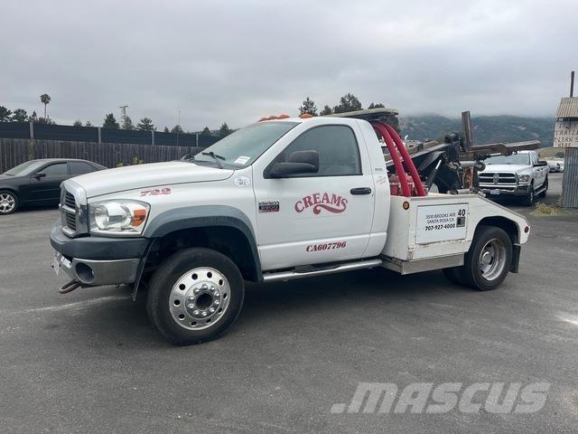Dodge 5500 Samochody ratownicze pomocy drogowej