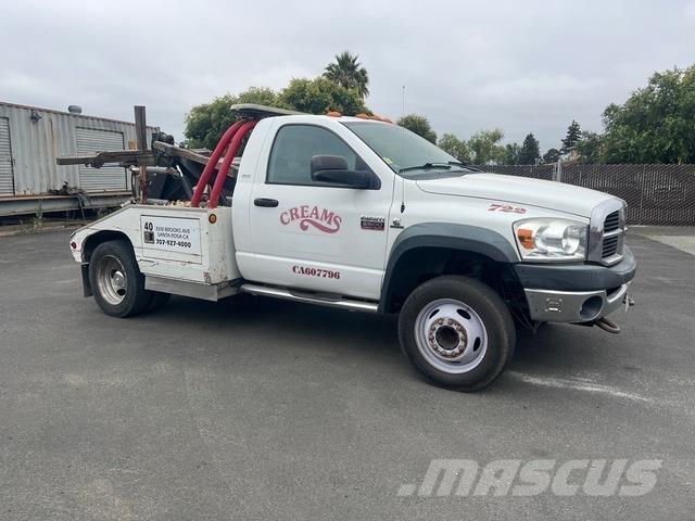 Dodge 5500 Samochody ratownicze pomocy drogowej