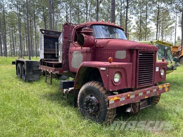 Dodge D80 Kabiny i wnętrze