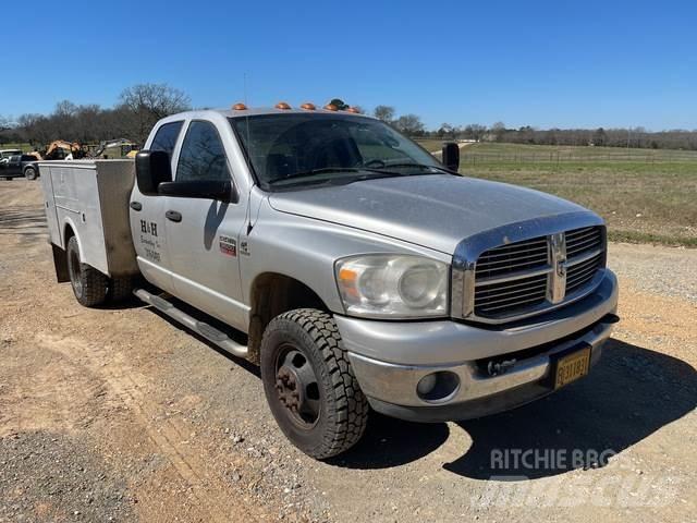 Dodge Ram 3500 Pick-upy / Pojazdy z otwieranymi burtami